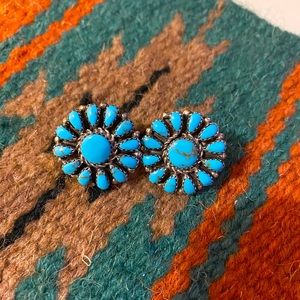 💠 Authentic Kingman Turquoise Zuni Post Earrings💠